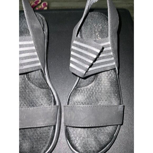 Women’s  Black Sketchers Sandals Size 9 - Picture 3 of 6